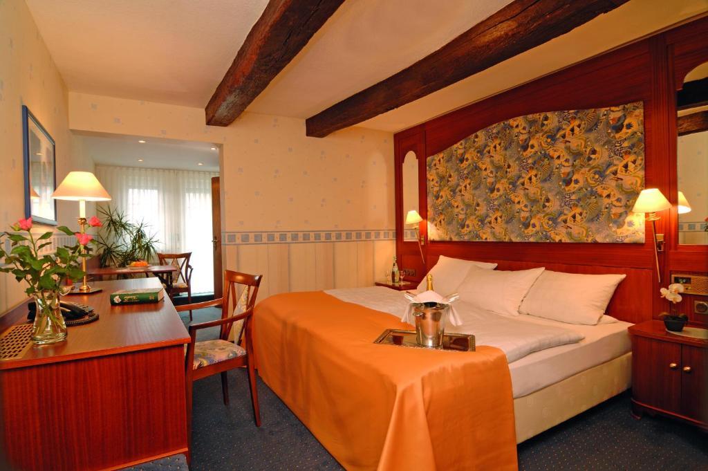 Landhotel Repetal Атендорн Екстериор снимка